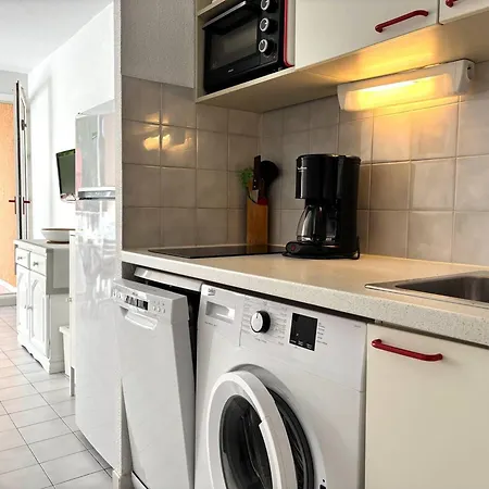 Proche Avec Balcon Et Parking Privatif - Fr-1-826-22 Apartment Cite des Bormettes